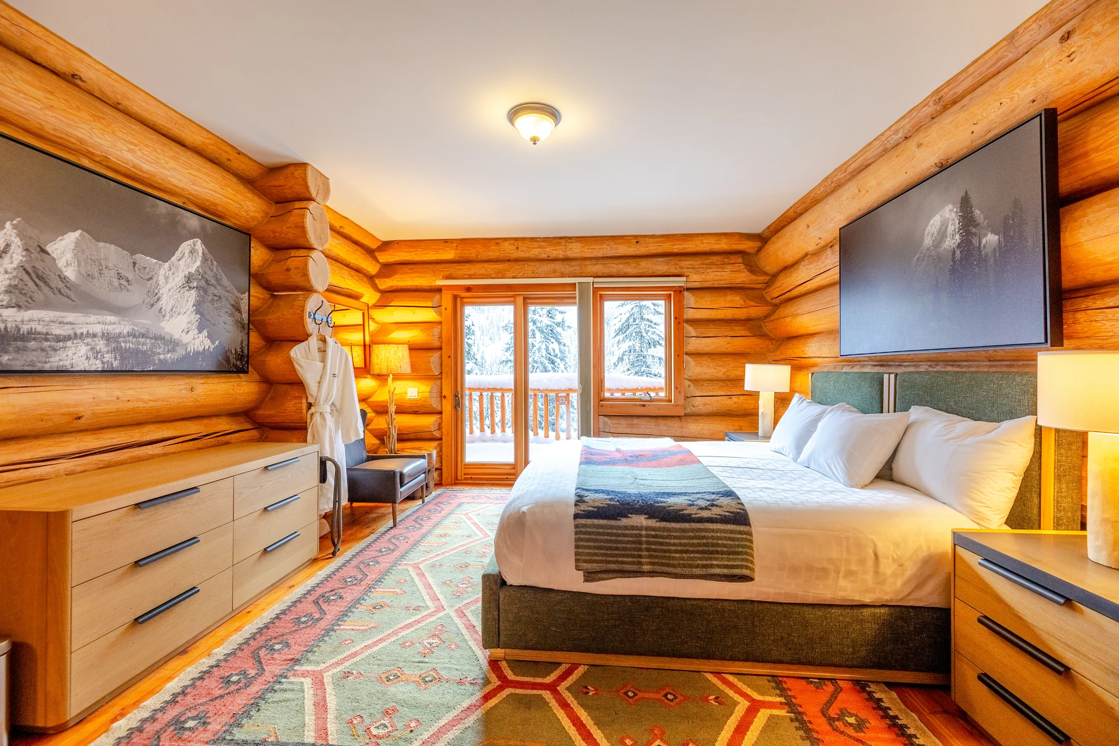 Lodge Getaway Packages at Island Lake
